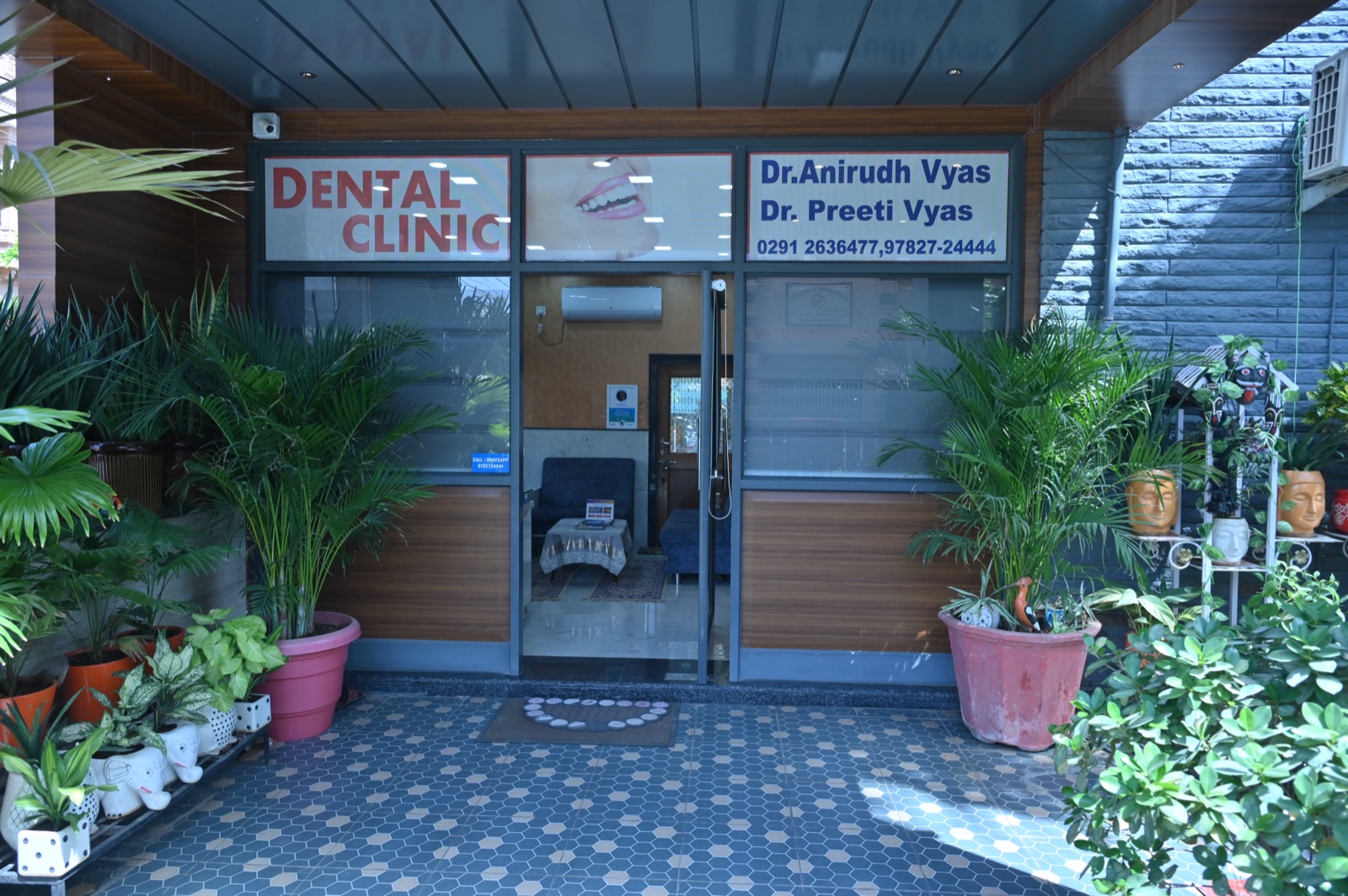 Dental Square clinic entrance